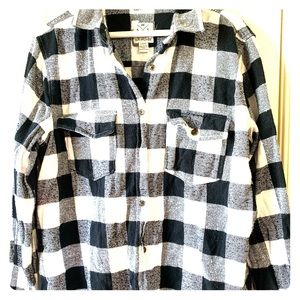 Black and white buffalo check flannel button down